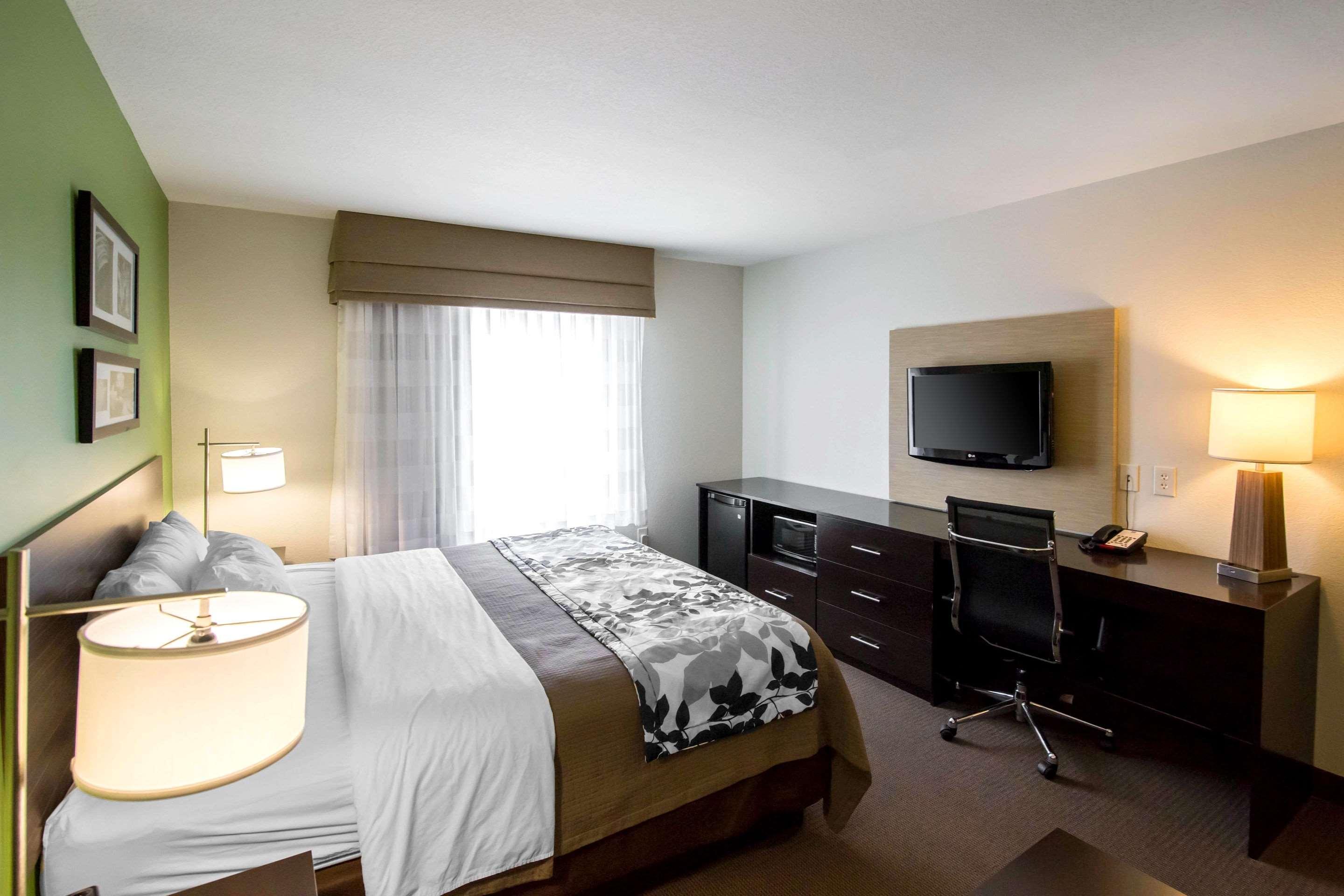 Sleep Inn & Suites Haysville Exteriör bild