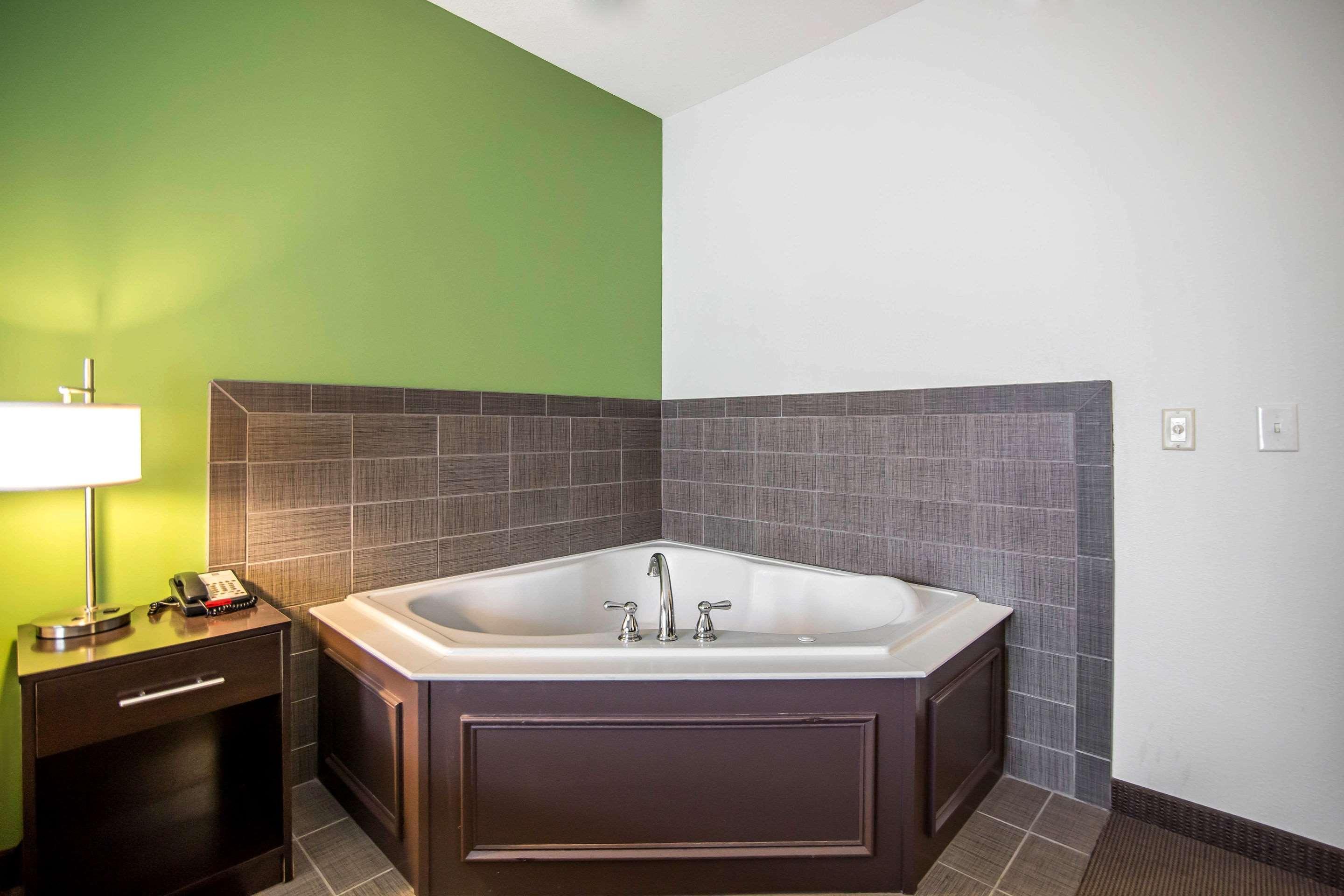 Sleep Inn & Suites Haysville Exteriör bild