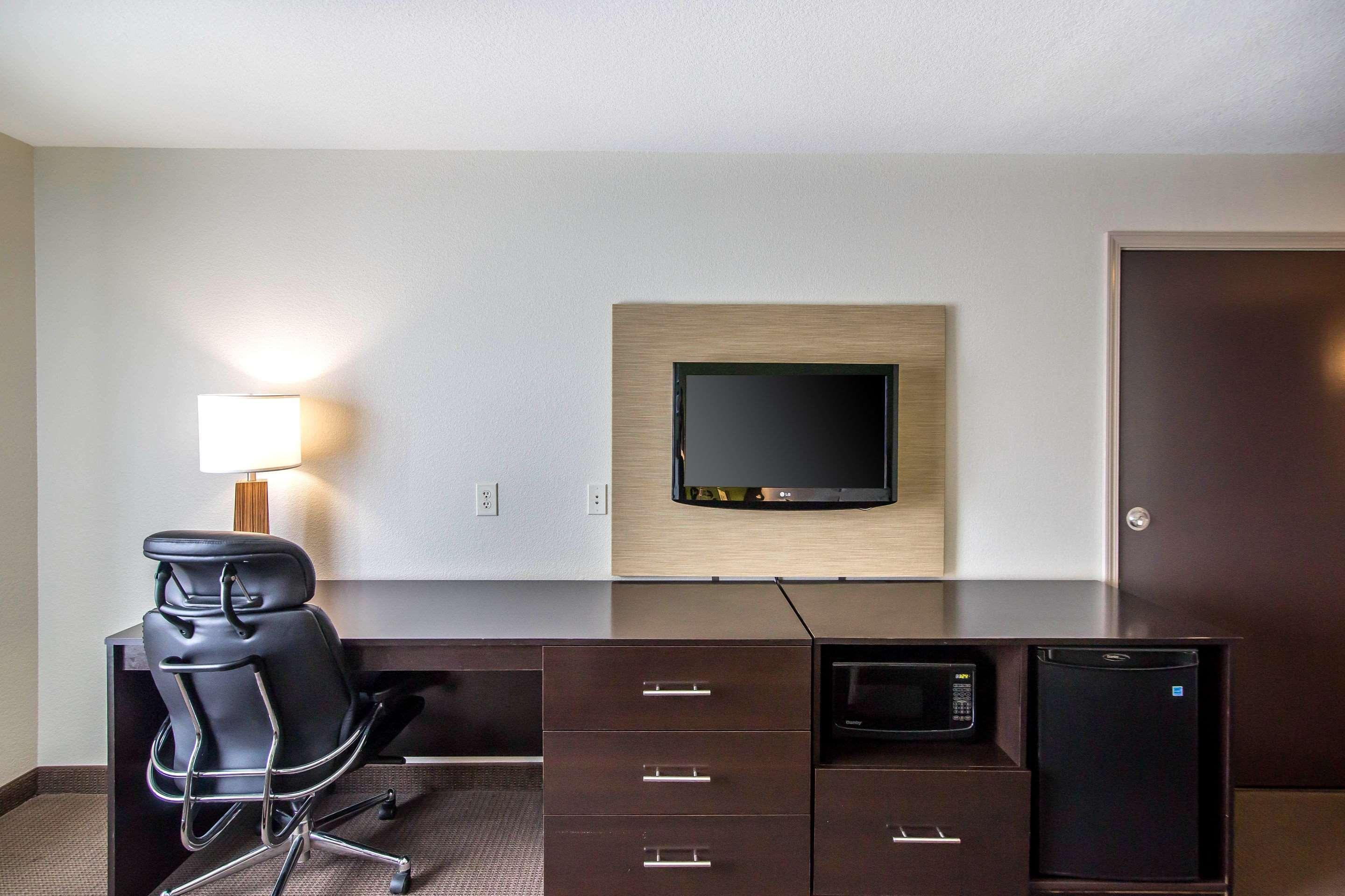 Sleep Inn & Suites Haysville Exteriör bild