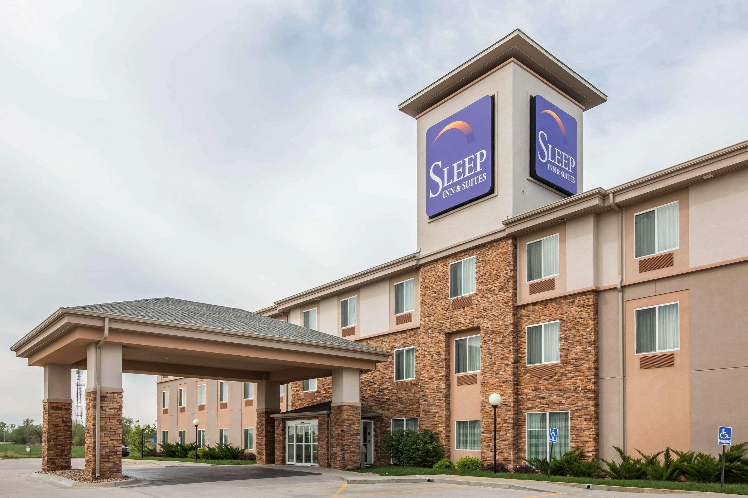 Sleep Inn & Suites Haysville Exteriör bild